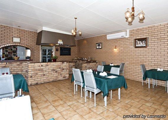 Warwick Settlers Inn Restaurace fotografie